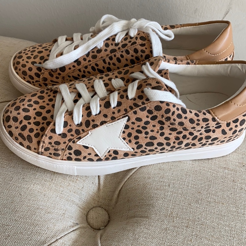Tan leopard sneakers